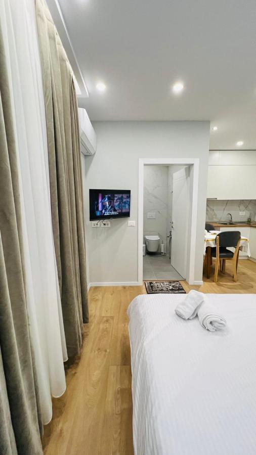 Kristi Apartments 01 地拉那 外观 照片