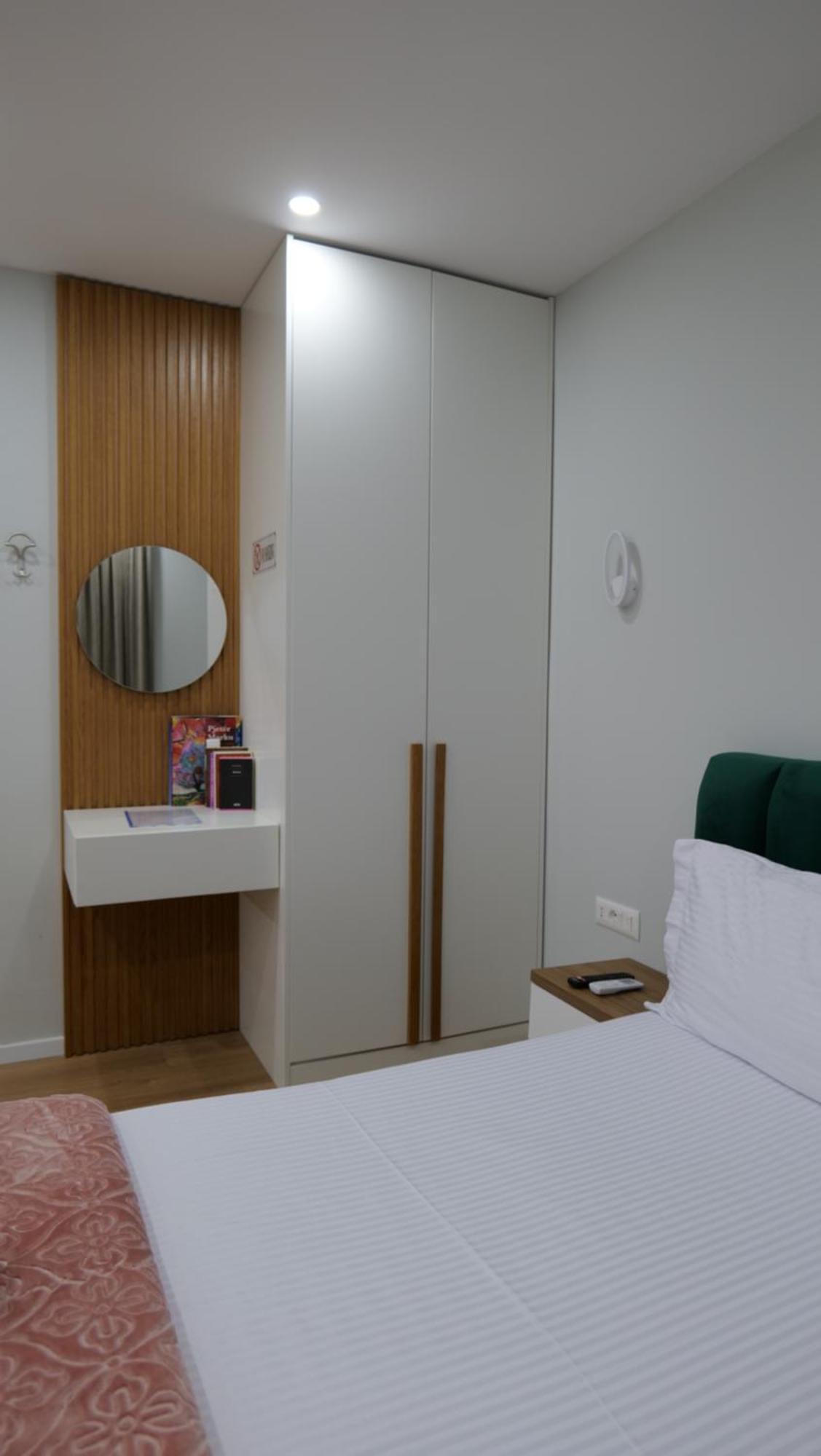 Kristi Apartments 01 地拉那 外观 照片
